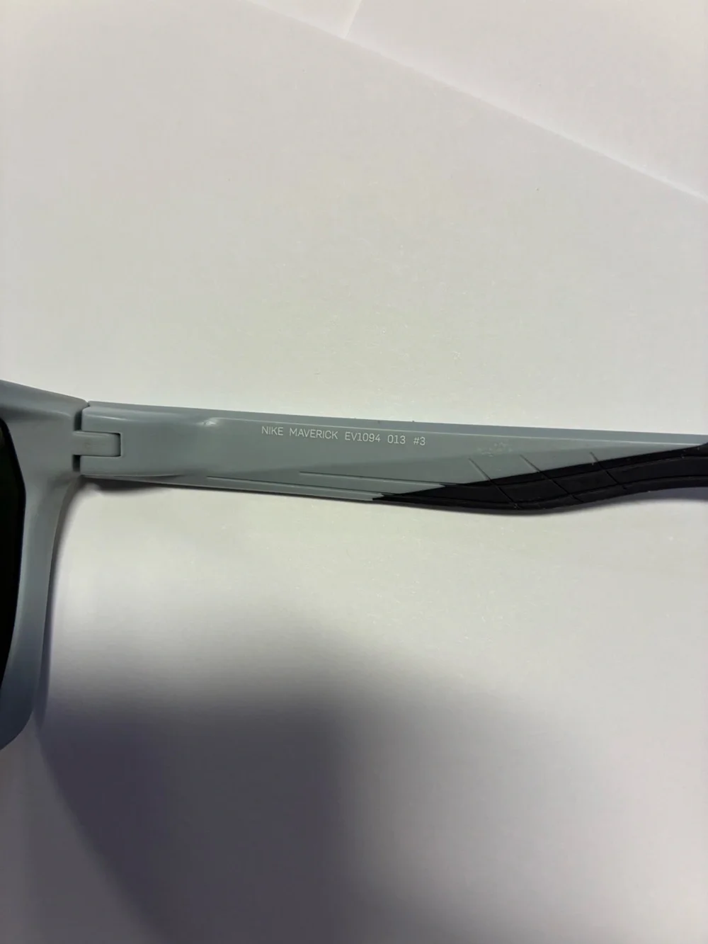 Nike Men's Gray Frame Sunglasses made in Italy